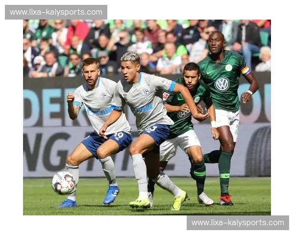 斑马军团的战歌与小马驹的奔腾：尤文图斯与门兴格拉德巴赫的绿茵传奇